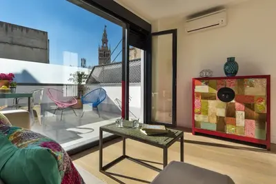 Image de Apartment with terrace in center. Mateos Gago Iii
