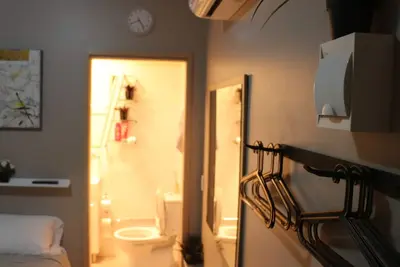 Image de Westside Studio Apartments Room 5 (Petite Chambre)