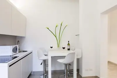 Image de tout nouvel appartement spacieux avec wifi dans le centre de Florence