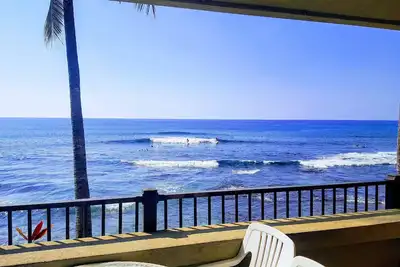 Image de Condo en bord de mer avec Ac 20 pieds de l'océan
