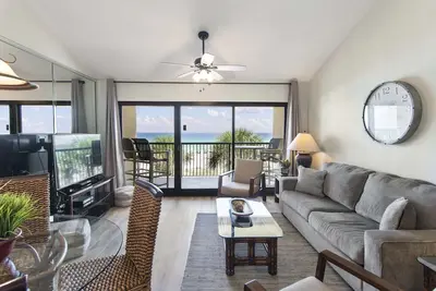 Image de 312- La plage appelle et c'est le condo parfait! Destin Beach Club