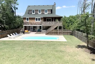 Image de Retraite Piscine, Piscine PRIVÉE ** CHAUFFÉE **, Courte Marche À La Plage, CHEMINÉE