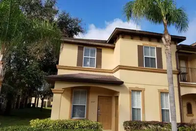 Image de Unité de luxe / extrémité finale - 4bd 3. 5ba - super calme et proche de tout!