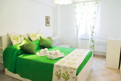 Image de Maison trémière, Nouvelle Maison au coeur de Rome Trastevere et