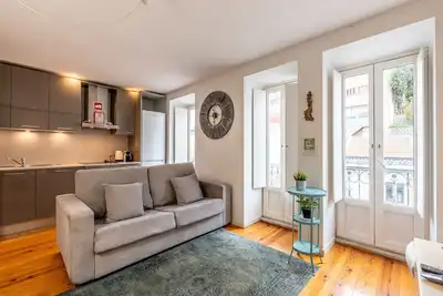 28 Tram Central Apartment (C40)