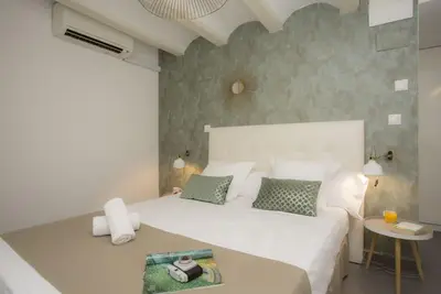 Botanico Room I
