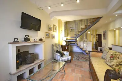 Image de Appartement en ville / village Ă Cortone avec 2 chambres Ă coucher, 4 couchages