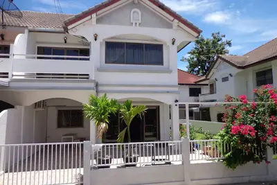 Image de Calv-Inn 3 189m2 4 chambres 2 wc grand living et ktichen