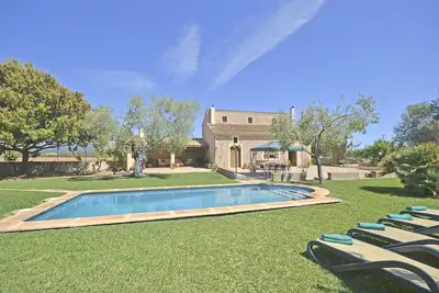 Image de Carratxet - Grande maison avec grande piscine et jardin Ă Buger, Mallorca
