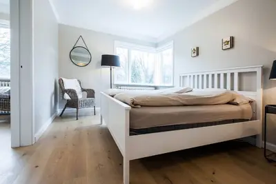 Image de Maison de ville récemment rénovée dans le centre de Reykjavik dans un quartier résidentiel calme