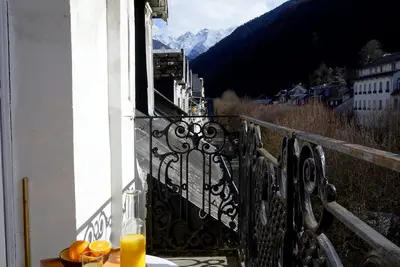 Image de Superbe apt 9 pers \/ 4 véritables chambres 2 salles de bain \/ Piscine Chauffee