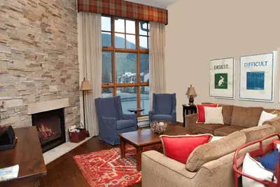 Image de Condo de luxe, à distance de marche du premier partenaire de la télécabine Lionshead 4b et 4b