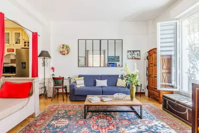 Image de Rare Appartement De 55m2 plein centre Avec Terrasse-Jardin  (48 m2) Près de tout