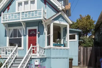 Image de Vues sur l'océan de Seabright Beach depuis cette maison de plage californienne classique!