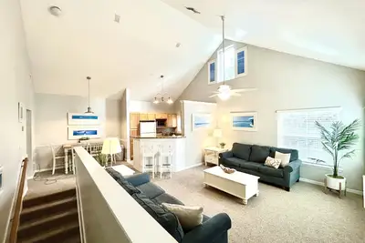 Image de Condo de luxe, 3 Piscines, familial, à 5 miles de Disney! !