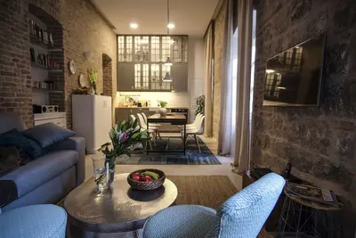 Image de Un Palace à partir de 1881, reconstruit en 2016
