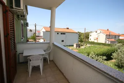 Image de Appartement d'une chambre avec la terrasse et la vue sur le mer Starigrad, Paklenica (A-6606-c)