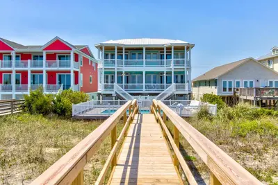 Image de Le refuge A: 5 Br / 5 Ba duplex - 1 côté à Kure Beach, 14 personnes