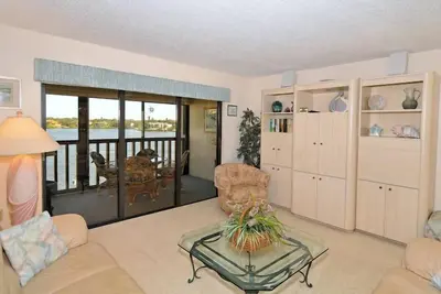Image de Minuit Cove - Penthouse Condo droite sur l'eau, Complexe du Golfe à la baie