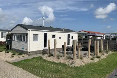 Image de Chalet Lynn sur la plage et la mer (Oosterschelde)