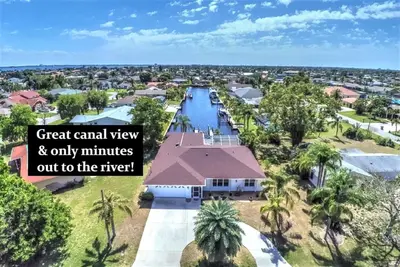 5 chambres avec piscine chauffée plein sud sur un canal d'accès direct au golfe