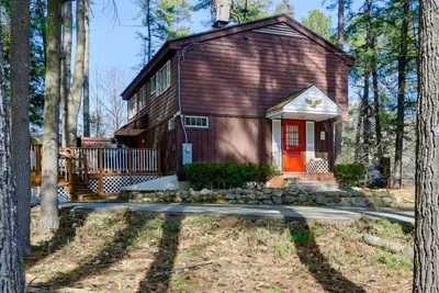 Image de N Conway Home w \/ Porch -Walk to Cranmore Mtn Resort