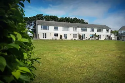 Bois flotté, Bude