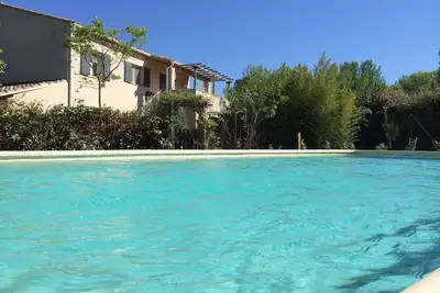 Classé Meublé Tourisme 4 étoiles avec jardin, piscine, vue sur le Mont Ventoux