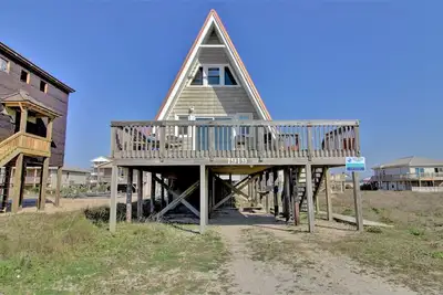 Image de \"Copper Top\" Rustique / Cabin-like Ocean View Home in Surf City, Caroline du Nord