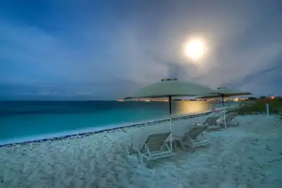 Image de Grace Bay Beach Ocean Villas, Villa Bougainvillea. Classé n ° 1 sur Trip Advisor.