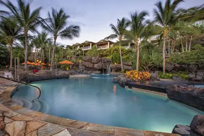 Image de Vue imprenable sur l'océan depuis la villa de luxe de 3e rangée à Ho'olei