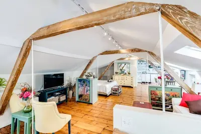 Image de Studio ensoleillé Apt au-dessus du moulin historique de Westport