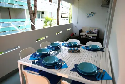 Image de Maison Bleue - 50 mètres de la plage et de la piste cyclable