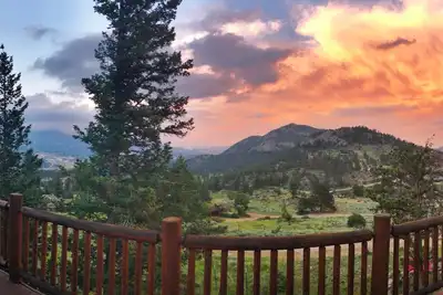 Image de Perfect Mountain Home avec bain à remous! Près de l'entrée Rmnp # 3134