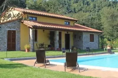 Image de Massa Pisana: Maison / villa - Massa Pisana