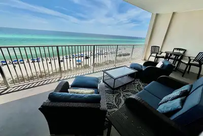 Image de Beautiful Ocean Reef, Low 6th Floor, 6 Beds with Bunks! Chaises de plage gratuites!