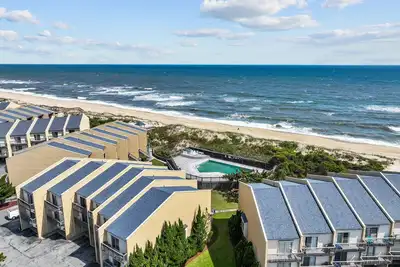Image de Just Beachy - Belle vue sur l'océan de ce condo de 3 chambres parfait pour les familles