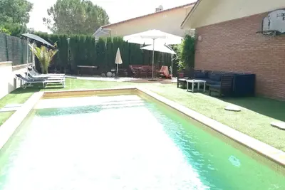 Image de Begues: Begues Maison avec pool prés de Barcelona et plages. Ideal Famille