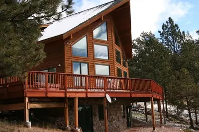 Image de Executive Mountain Home sur 70 acres avec des vues spectaculaires