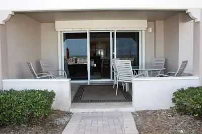 Image de Prestige Oceanfront Condominium