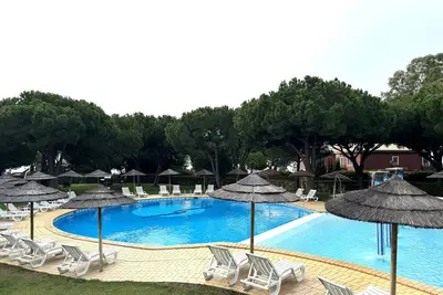 Image de Excelente apt Lucia Ă Oura Beach 5 min Strip, WiFi, Piscine
