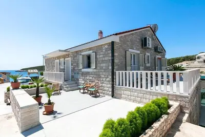 Image de Appartement d'une chambre prés de la plage Rukavac, Vis (A-15352-b)