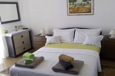 Image de Appartement de deux chambres avec la terrasse et la vue sur le mer Selce, Crikvenica (A-15323-a)