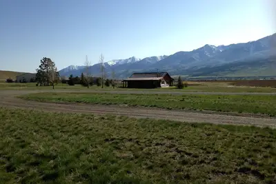 Image de Cadre paisible et montagnard. Pays de Yellowstone.