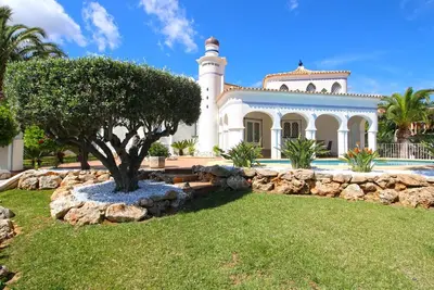 Image de Villa luxueuse avec air conditionné et piscine Marquesa Gu 4 Personnes