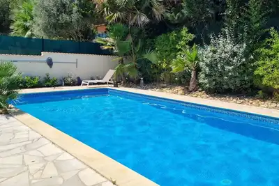 Image de Homerez - Villa spacieuse Ă Agde avec piscine et jardin.