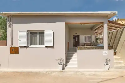 Image de Villa avec barbecue dans le village traditionnel de Melidoni!