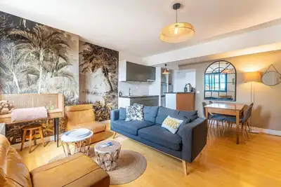 Image de Superbe appartement joliment décoré pour 4 p sur les Quais de Bordeaux