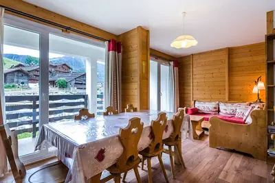 Image de Appartement familial au pied des pistes, 3 chambres, 2 salles de bain, garage - Proche village