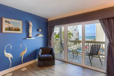 Image de Bord de plage avec 2 balcons, Wi-Fi gratuit, câble, téléphone, connexion Internet sans fil, barbecue, parking couvert - 1 Pipers Nest